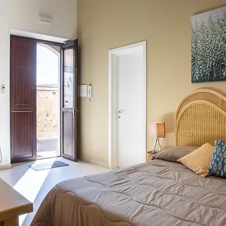 Paolino And Appartamento Syracuse